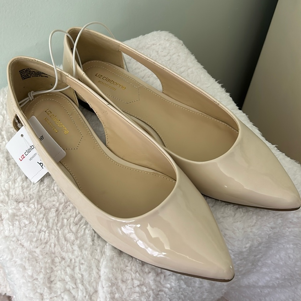 Point toe ballet flat LIZ CLAIBORNE